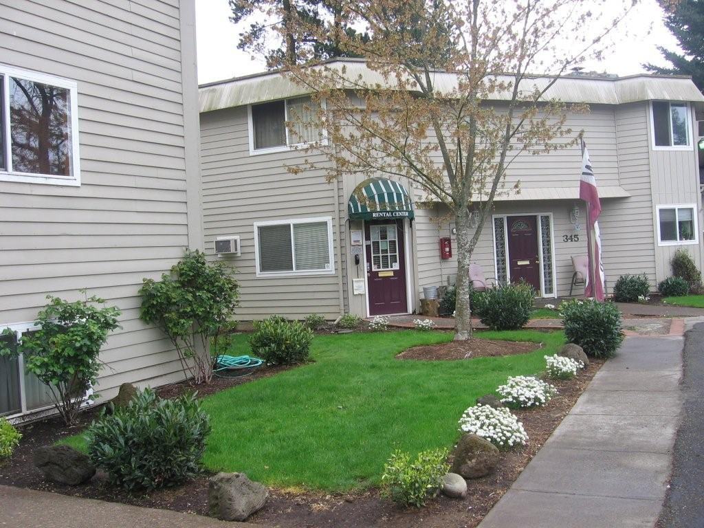 387 Madrona Ave Se #130 - Photo 3 of 7