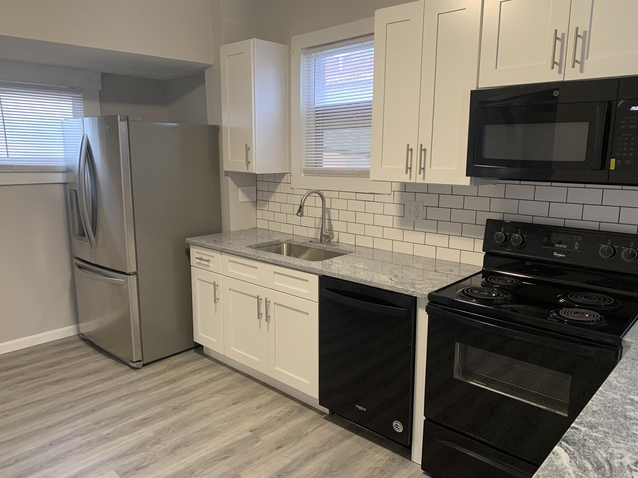 464 Hamilton Ave #1 - Photo 4 of 12