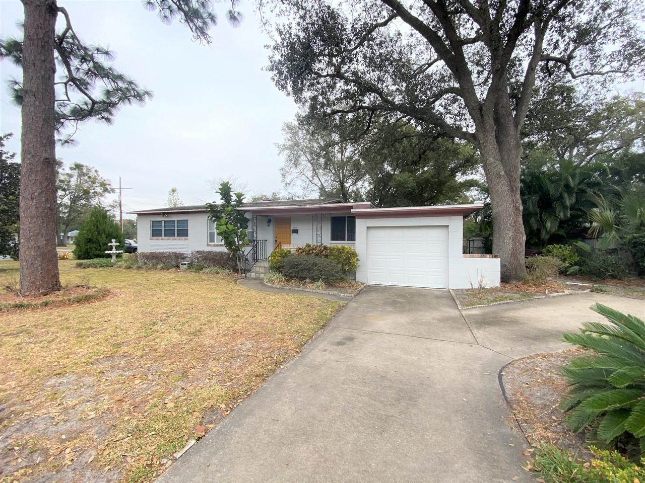 2501 Virginia Dr #1 - Photo 2 of 26