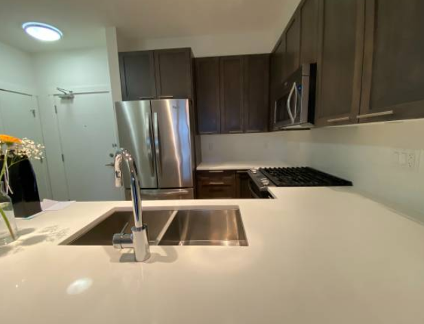 15188 29a Ave #304 - Photo 7 of 26