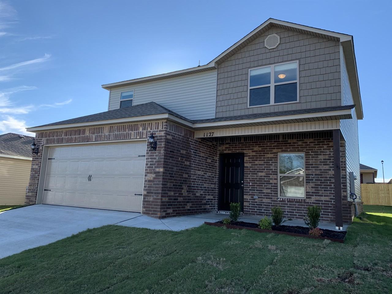 1127 S Kingfisher Ln #1 - Photo 4 of 19