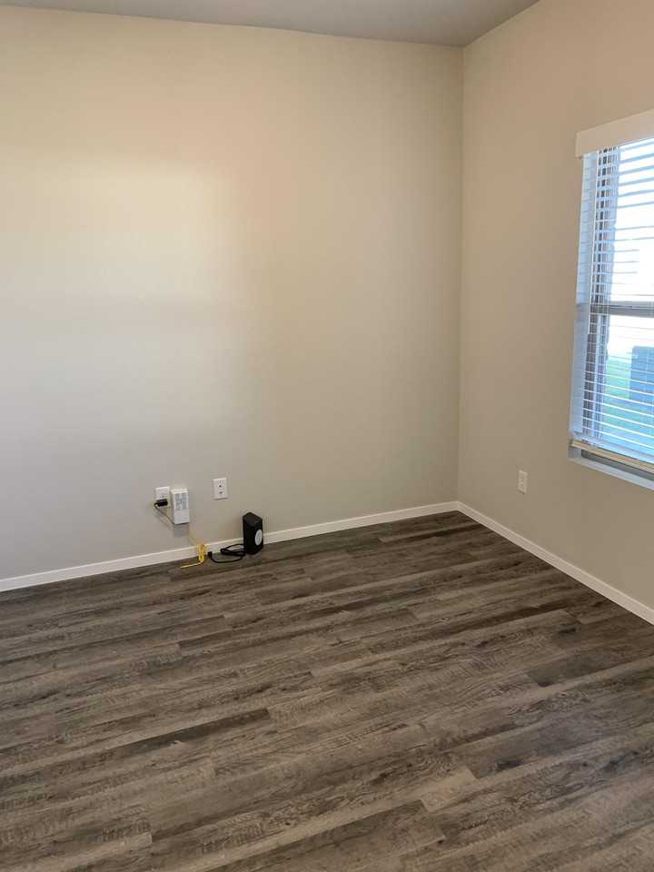 1127 S Kingfisher Ln #1 - Photo 7 of 19