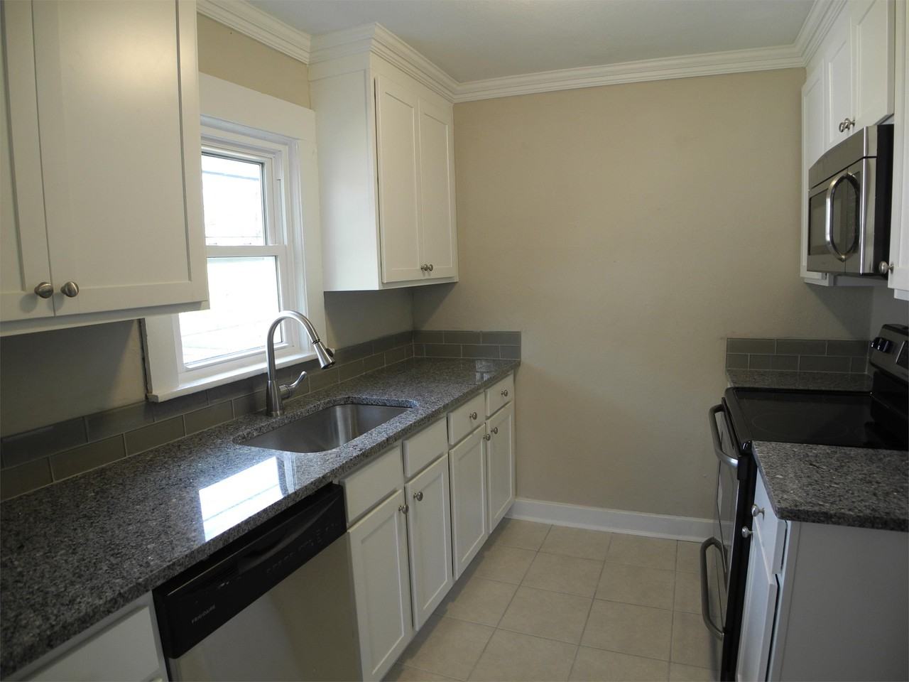 3707 Atlantic Ave #3707 - Photo 6 of 13