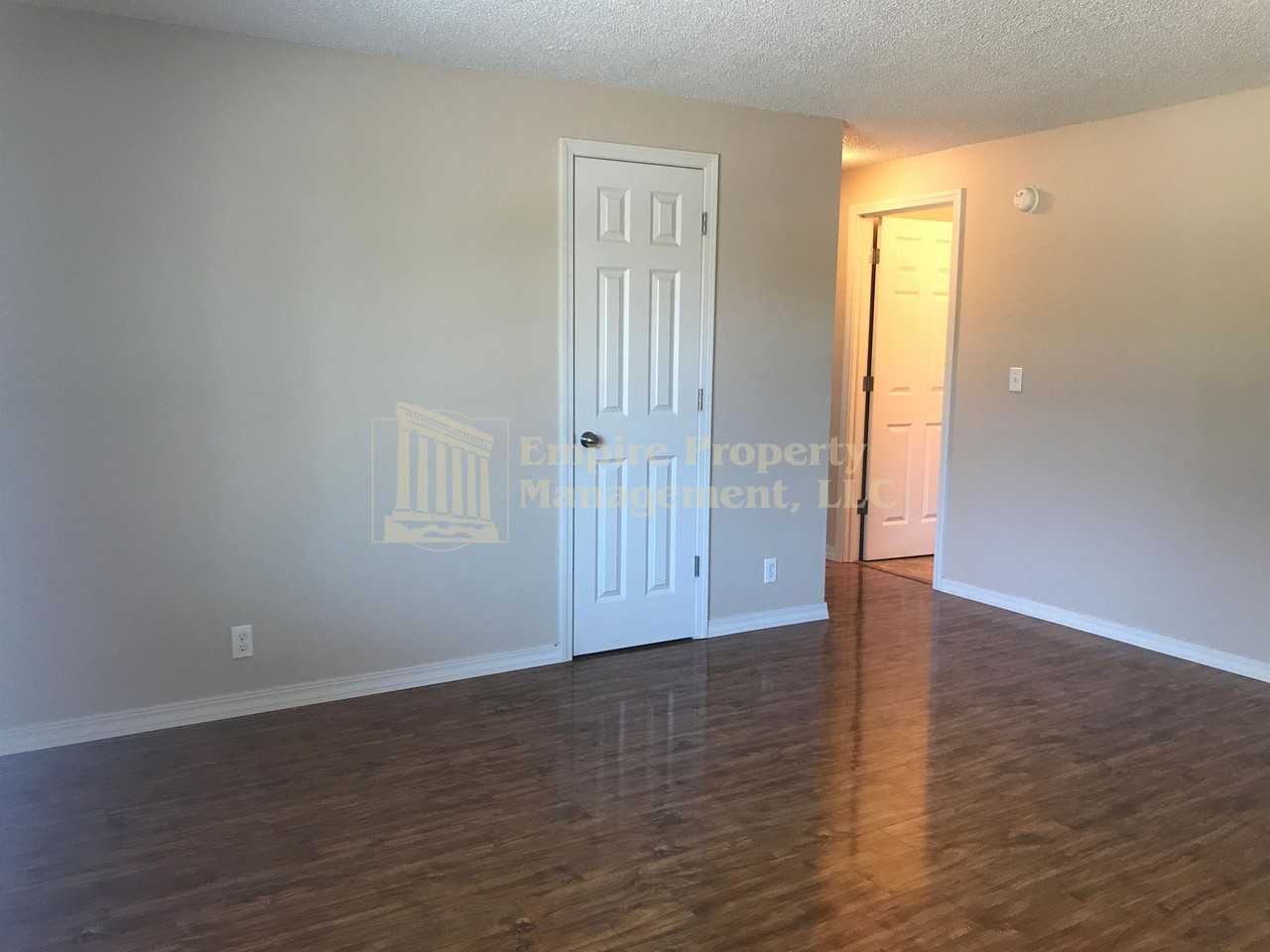 24958 Hunter Ave - Photo 6 of 11