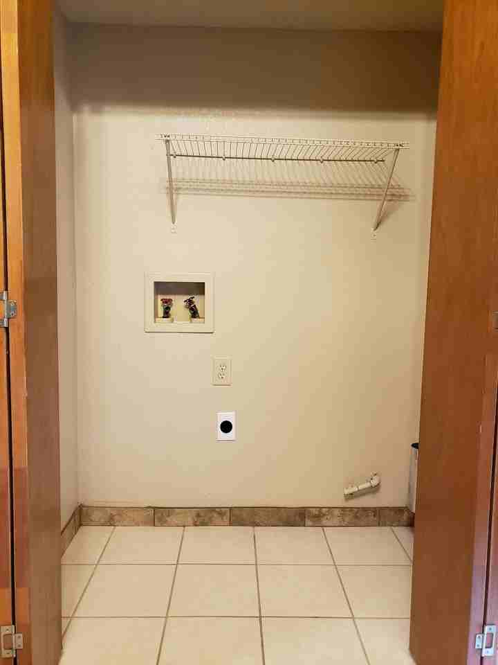 1000 Country Cv #D - Photo 7 of 16