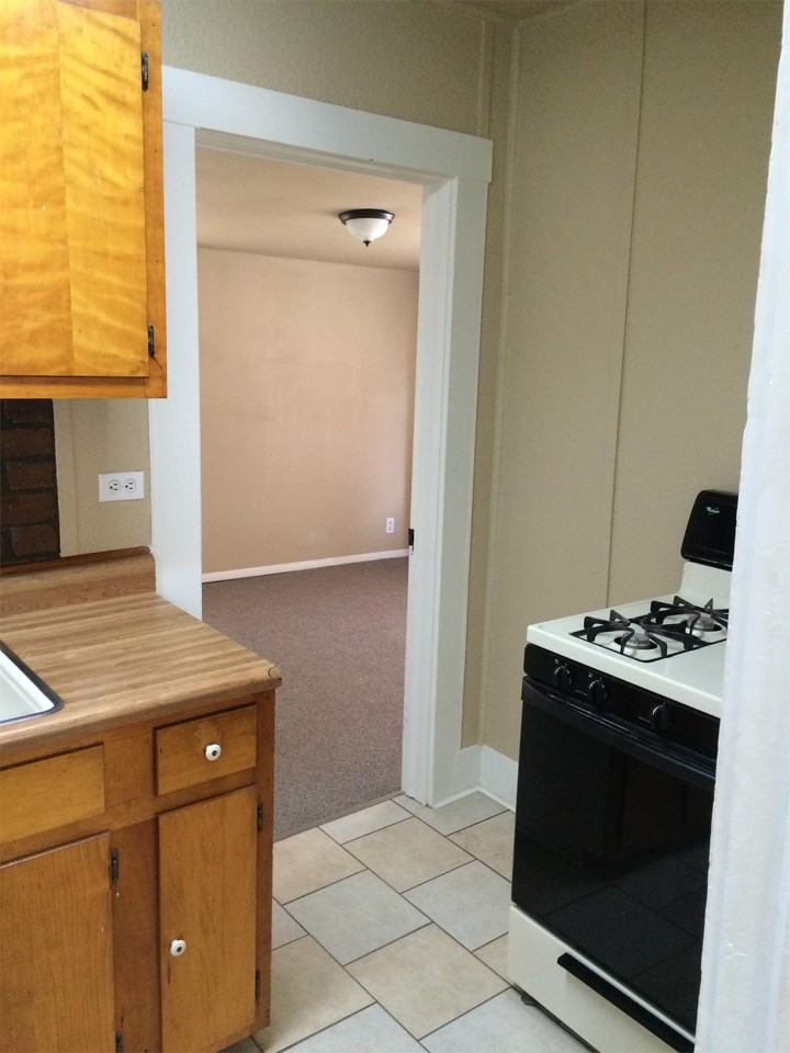 4207 1/2 N Beaver Ave #B - Photo 5 of 29