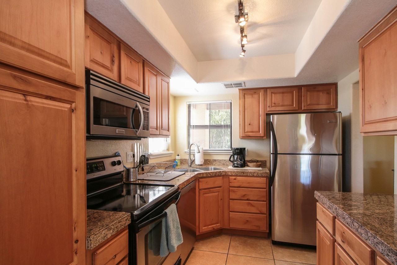 6651 North Campbell Avenue #1 - Photo 5 of 18