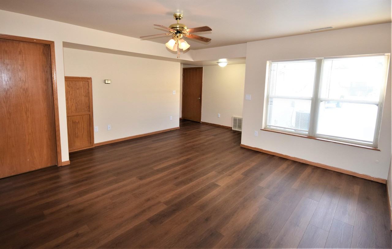 418 Preston Ln #5 - Photo 6 of 14