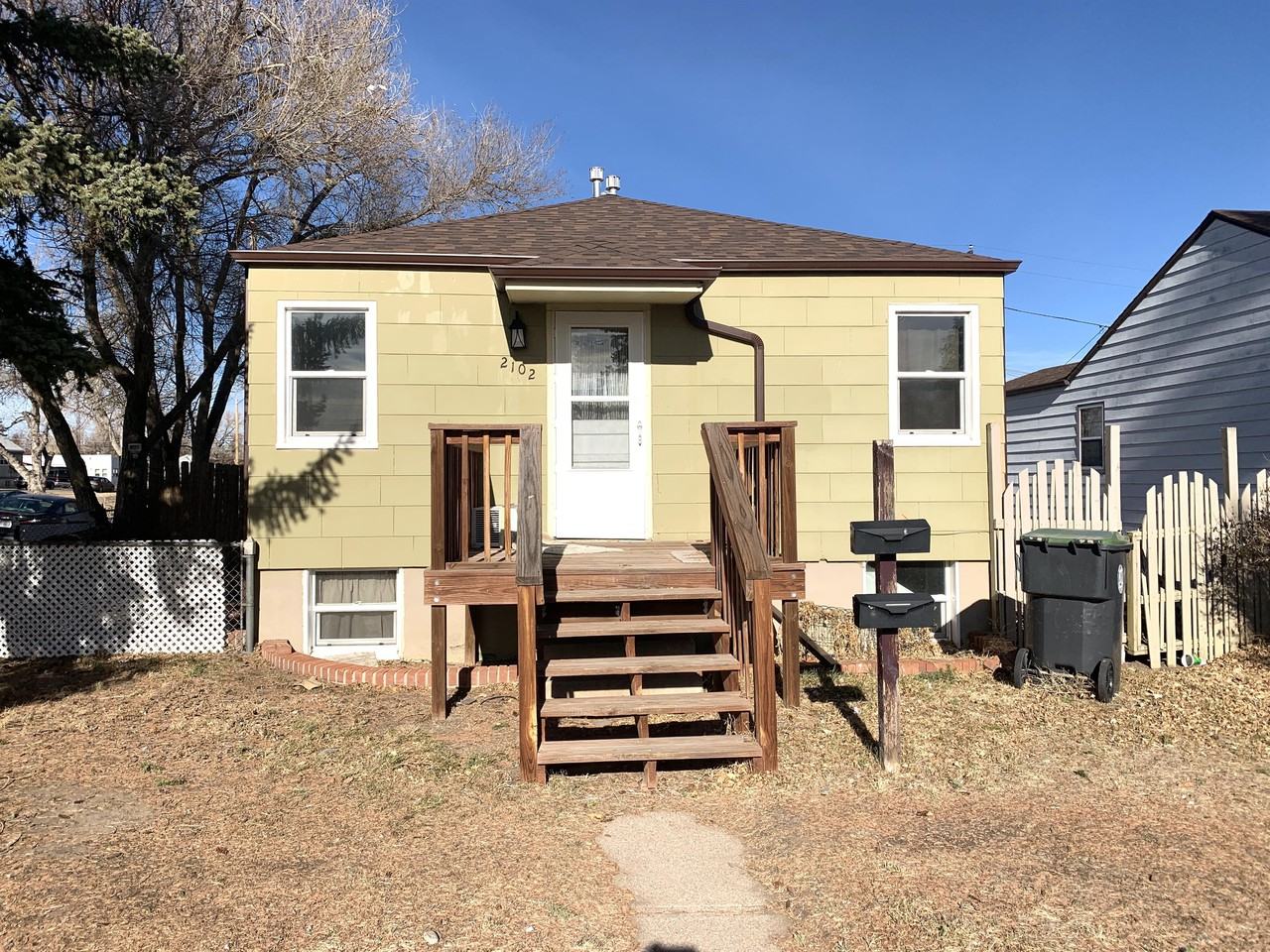 2102 E 16th -Main #MAIN - Photo 2 of 11