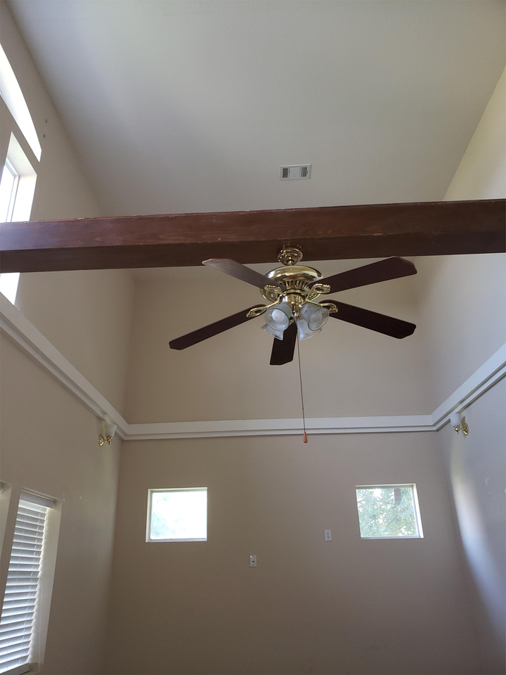 608 N 9th St - Photo 2 of 15