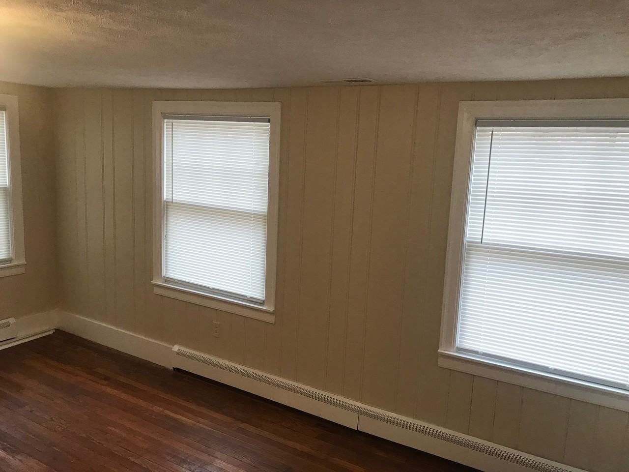 423 W Lawrence Ave #2 - Photo 5 of 11