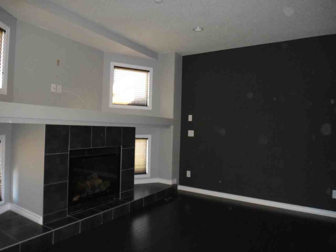 8617 Willow Dr #1 - Photo 3 of 9