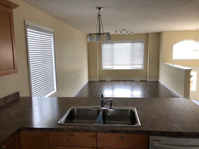 9209 94 Ave #B - Photo 2 of 10