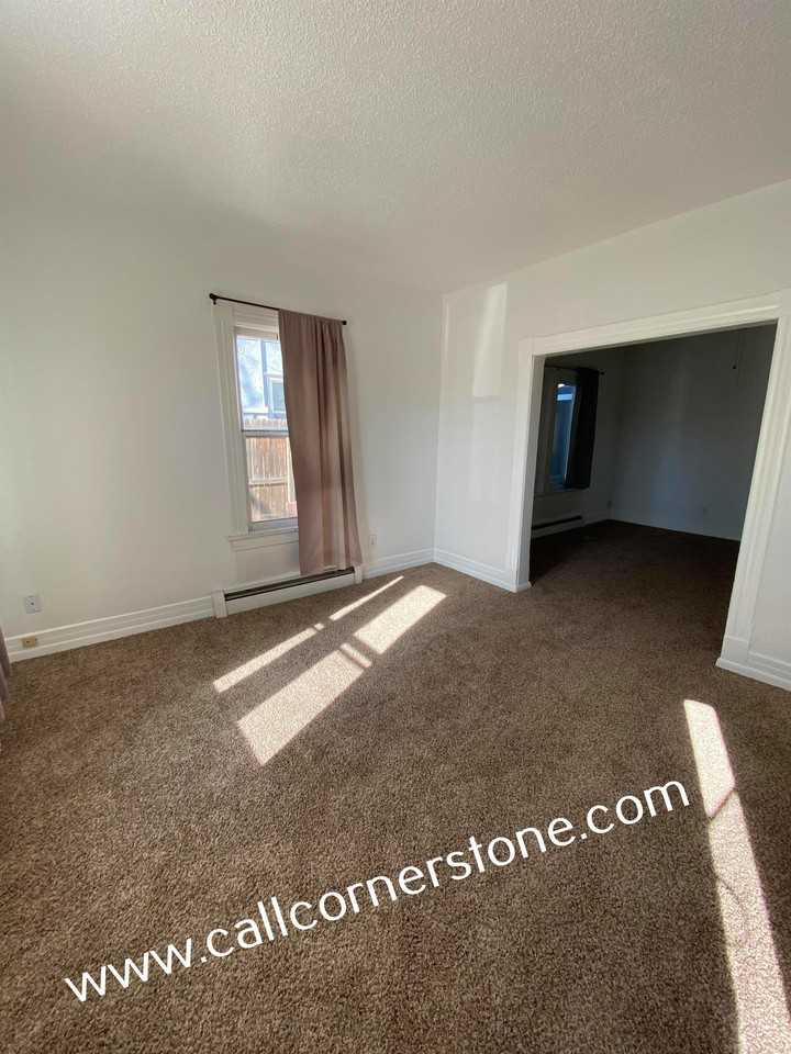 326 E Saint Vrain St #2 - Photo 2 of 10