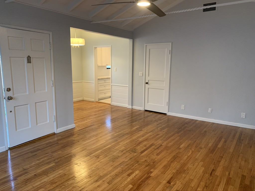 10920 Landale St #10920 - Photo 3 of 50