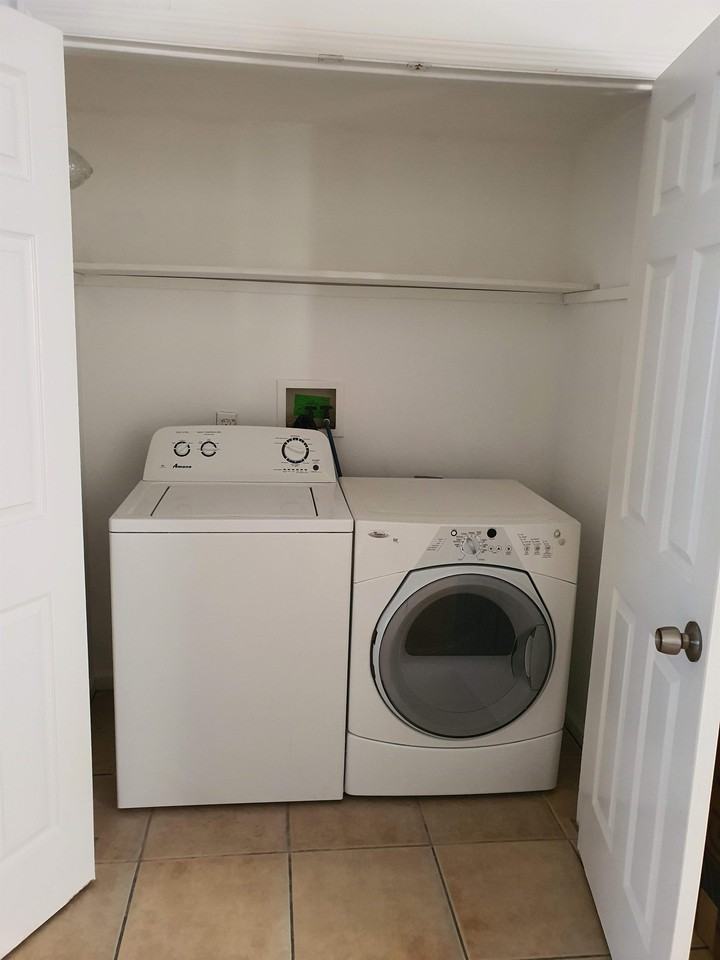 504 Jefferson St #504 - Photo 2 of 15