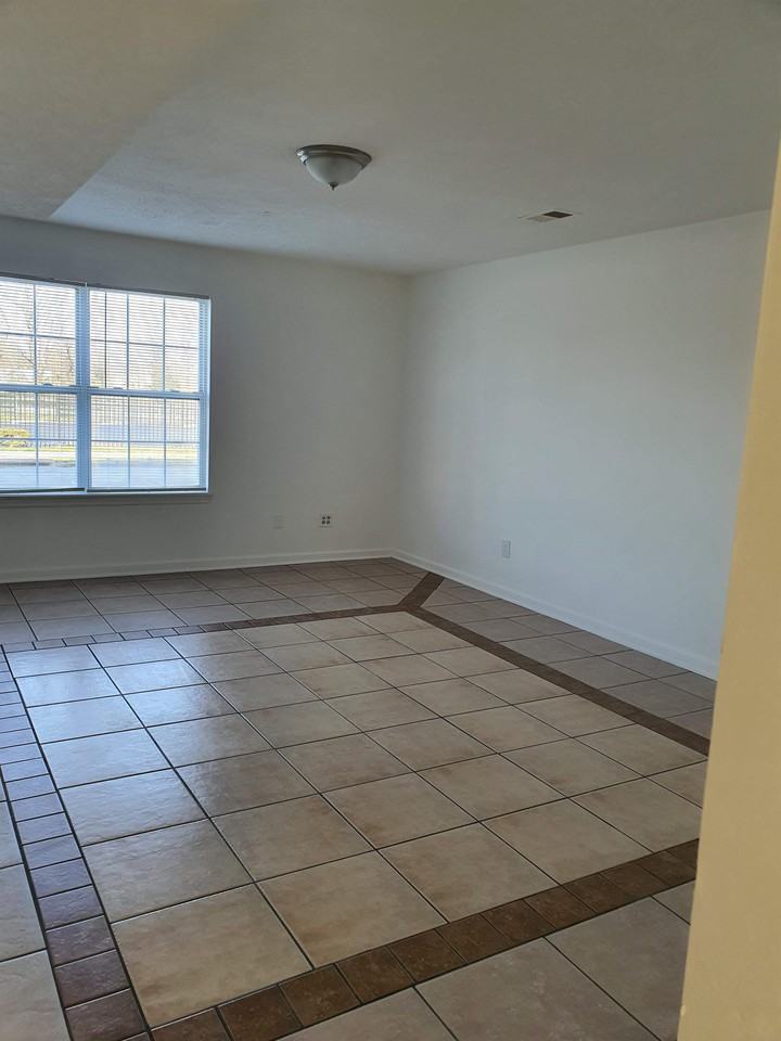 500 Jefferson St #500 - Photo 7 of 17