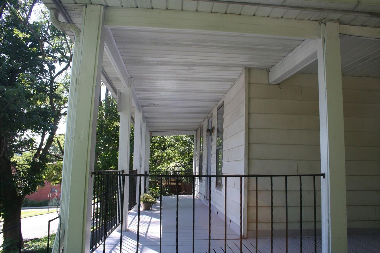 186 West Washington Street - Photo 6 of 10