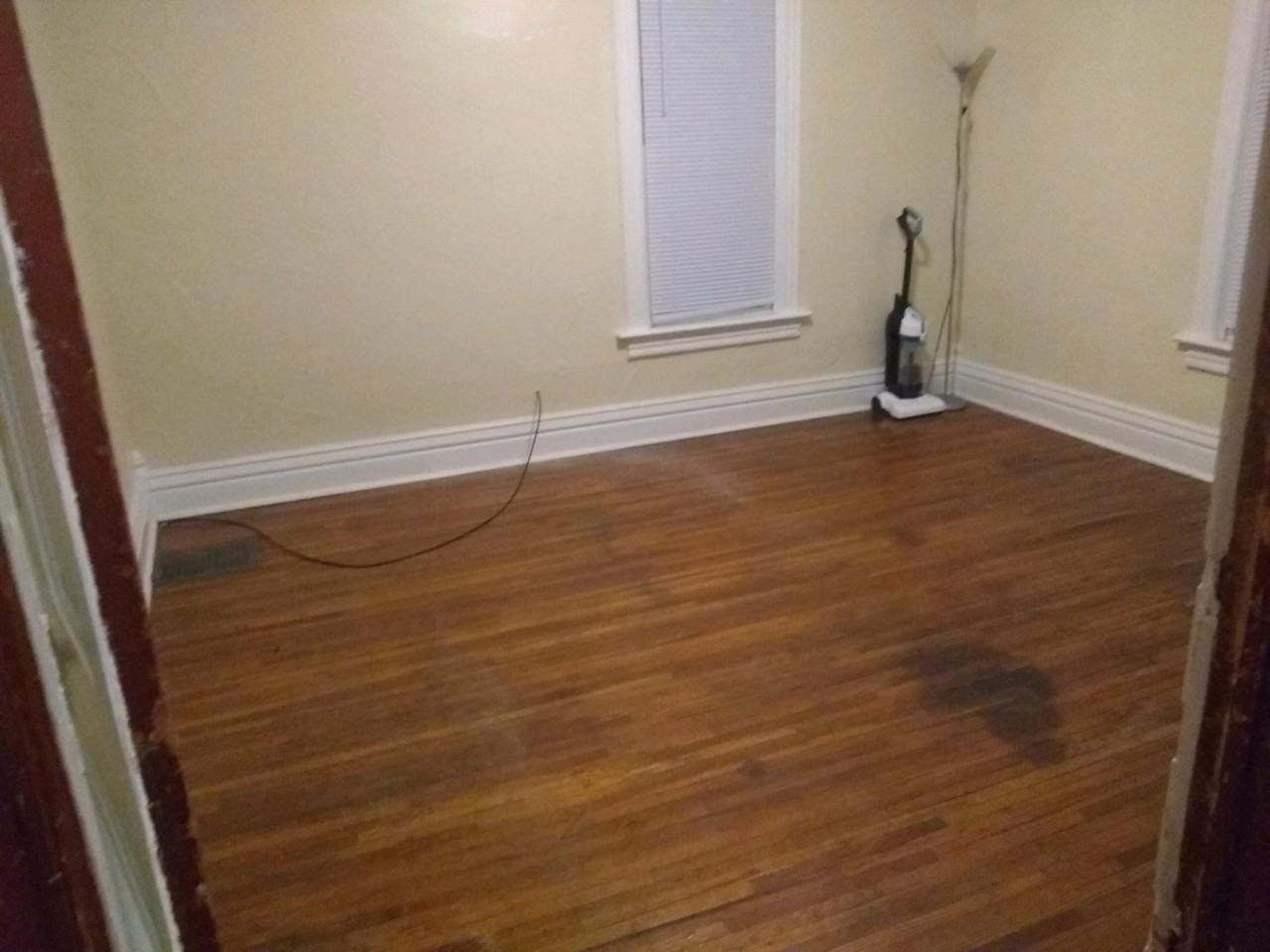 1108 W 5th St #2 - Photo 3 of 8