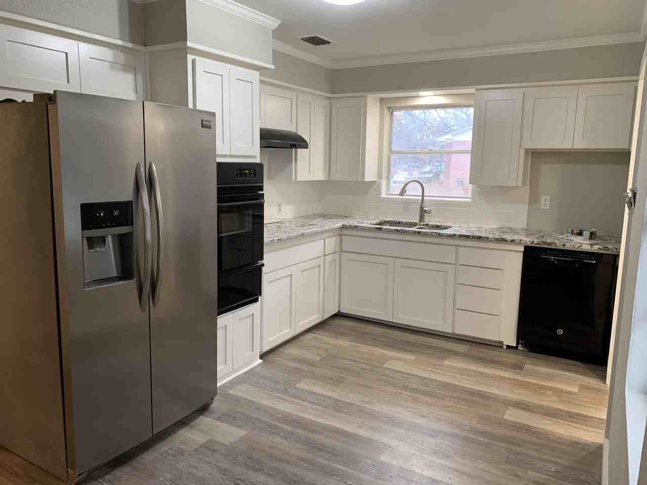 2203 Mercedes Rd #1 - Photo 5 of 17