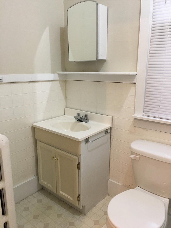 52 Deering St #2 - Photo 3 of 9