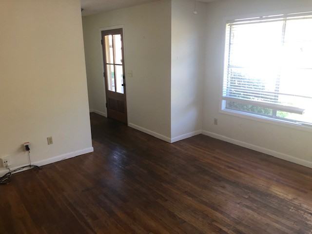 213 N 6th St #1 - Photo 4 of 17