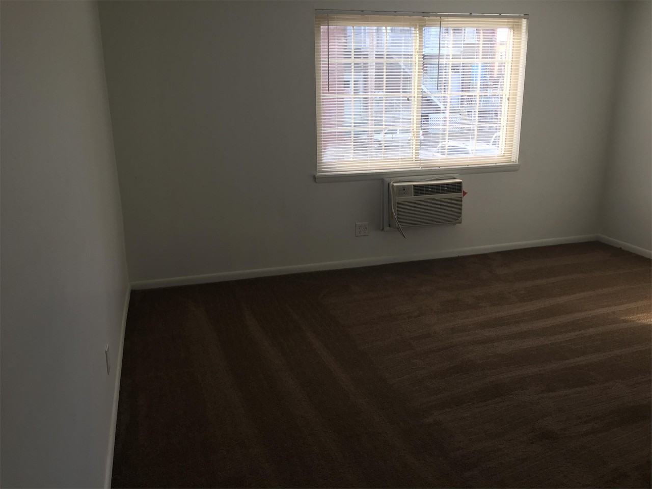 1383 West 114th Street #0STUDIO - Photo 3 of 11