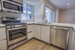 1539 1539 Beloit Avenue PHY - GrandPlus - Photo 1 of 1