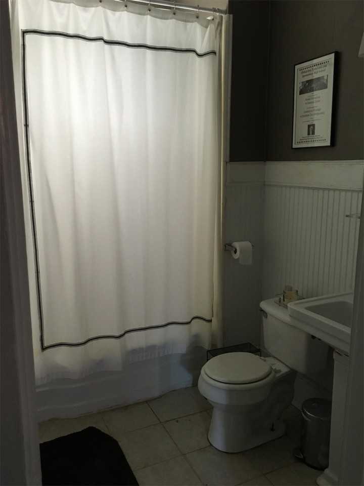 2411 Preston St #1 - Photo 3 of 30