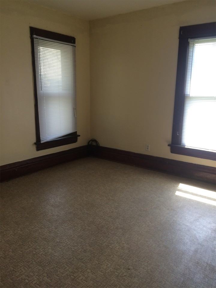 314 East Mullan Avenue #1-2 - Photo 2 of 7