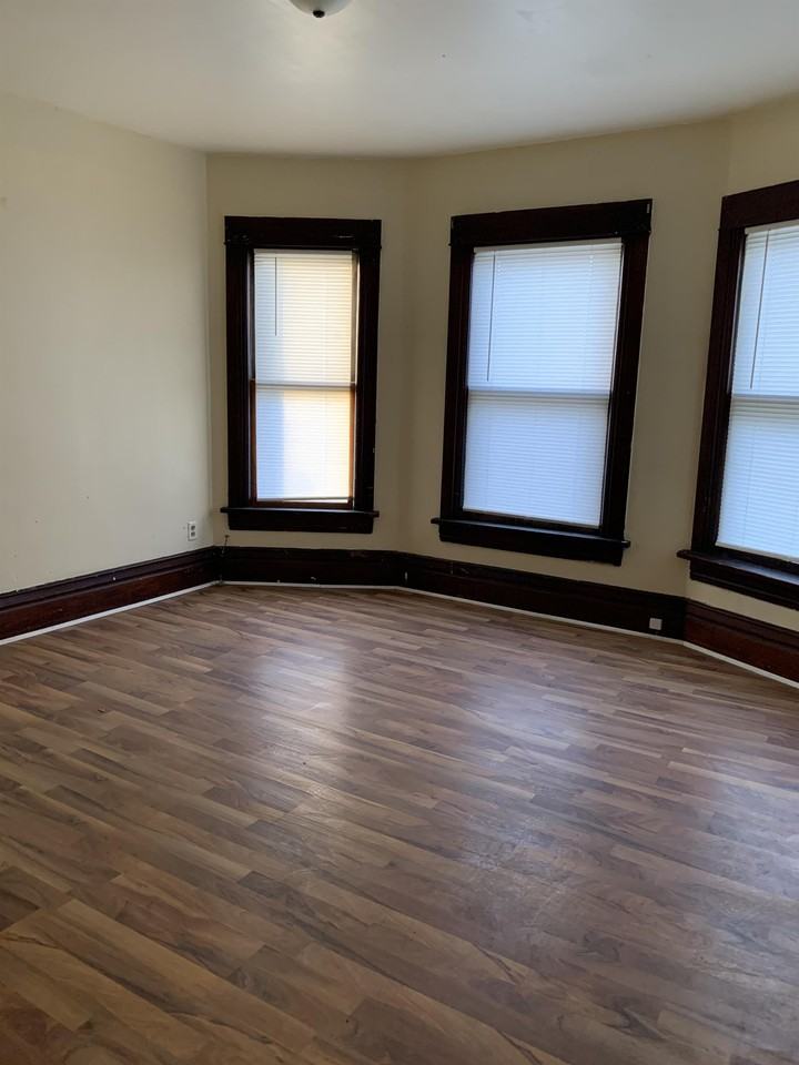 314 East Mullan Avenue #1-2 - Photo 4 of 7