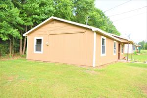 featured image of 2114 Railroad St #1