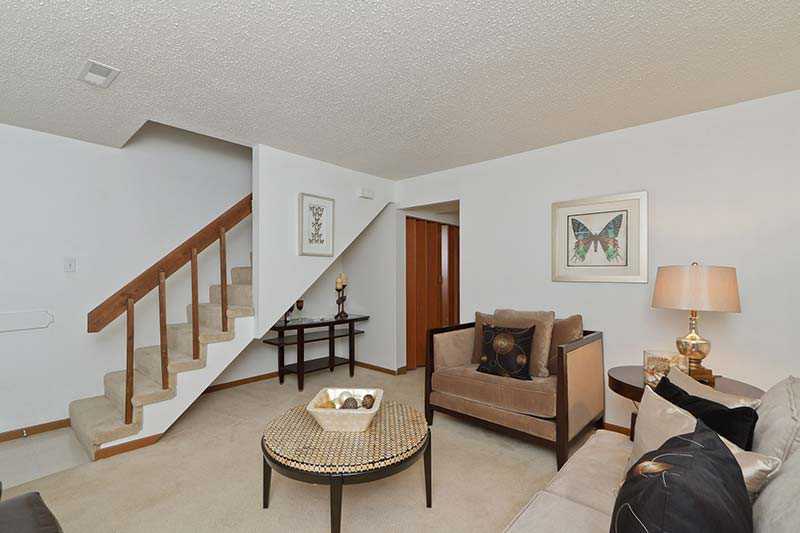 2024 Essex Dr #2024ESSEX - Photo 2 of 28