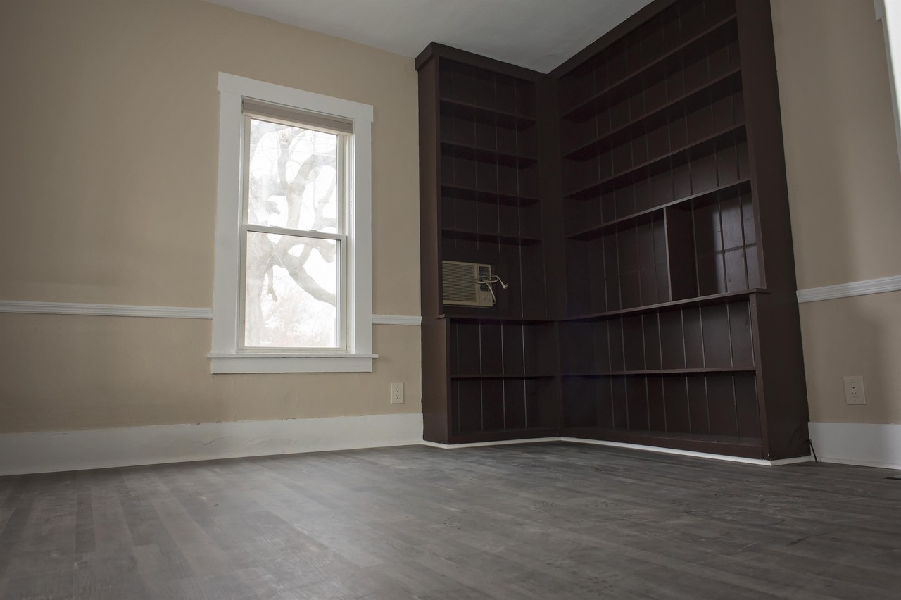 17 Campbell St #1 - Photo 4 of 30