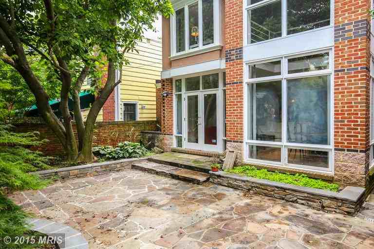 1421 34th St Nw #1 - Photo 5 of 29