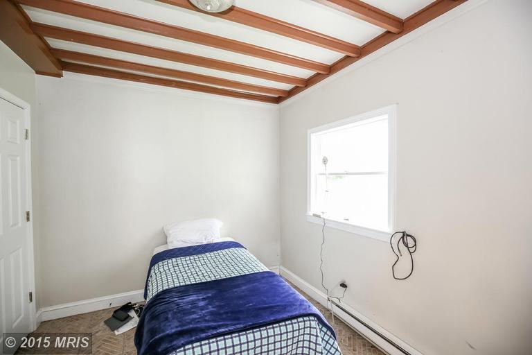 1421 34th St Nw #1 - Photo 6 of 29