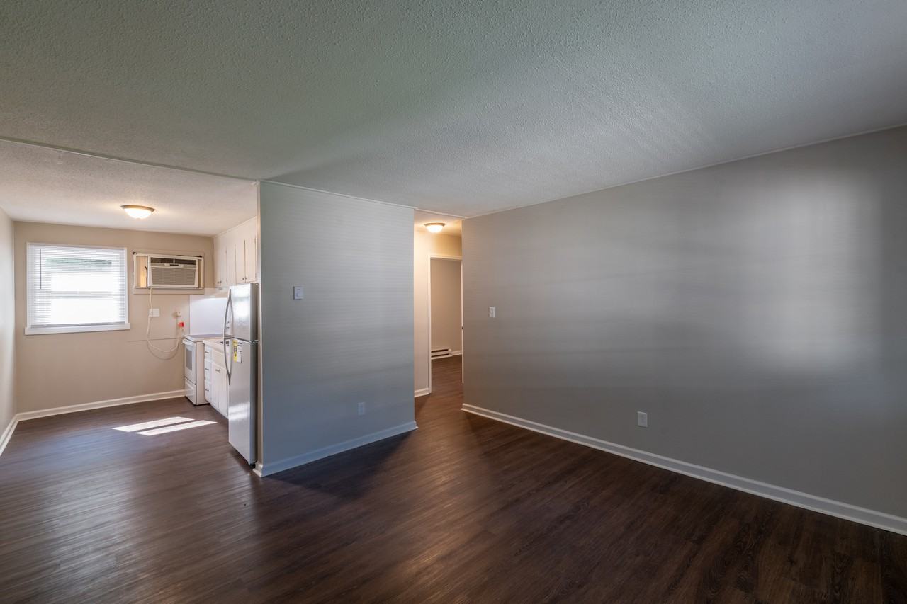 516 Kingston Ave #516 - Photo 2 of 10