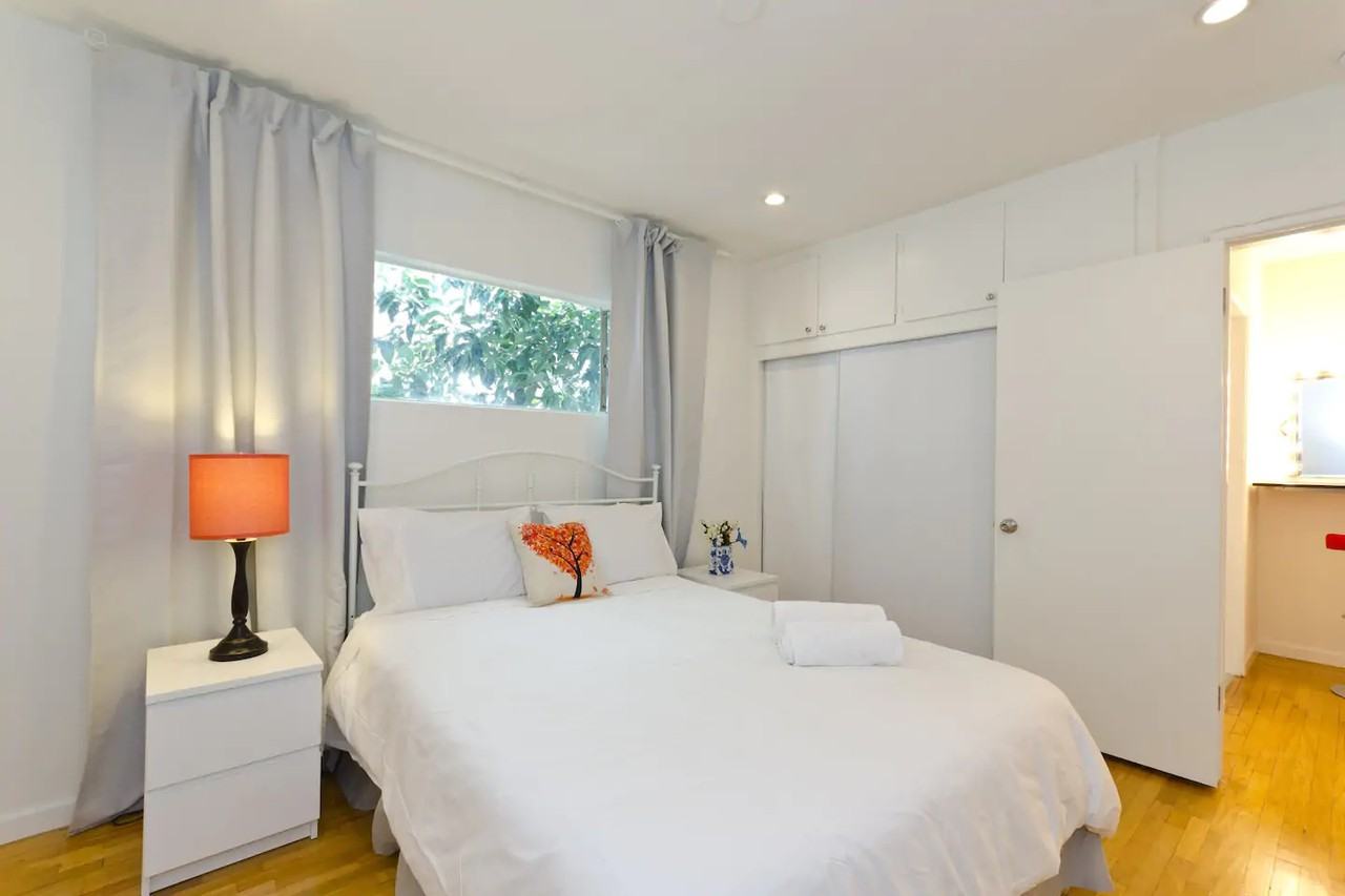 1811 Ivar Avenue #QW - Photo 2 of 19