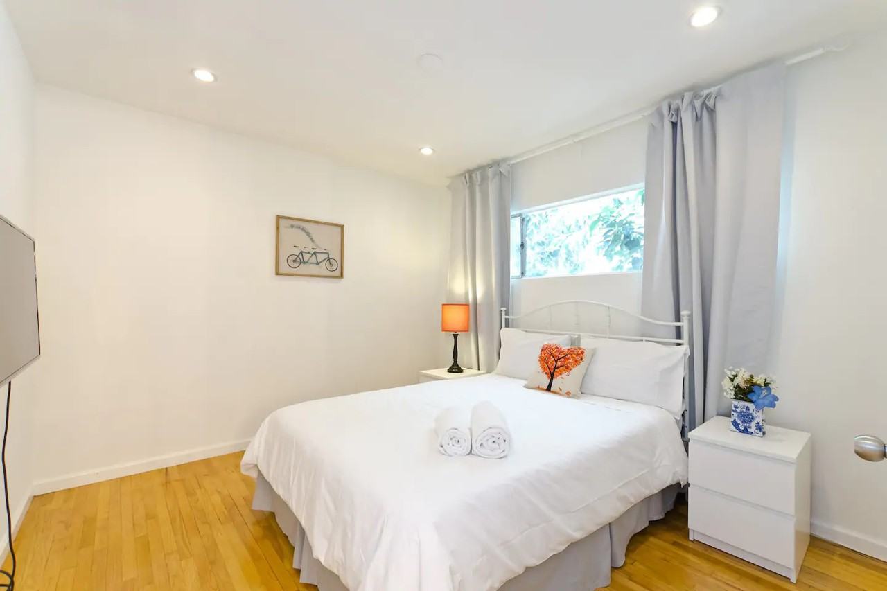 1811 Ivar Avenue #QW - Photo 3 of 19