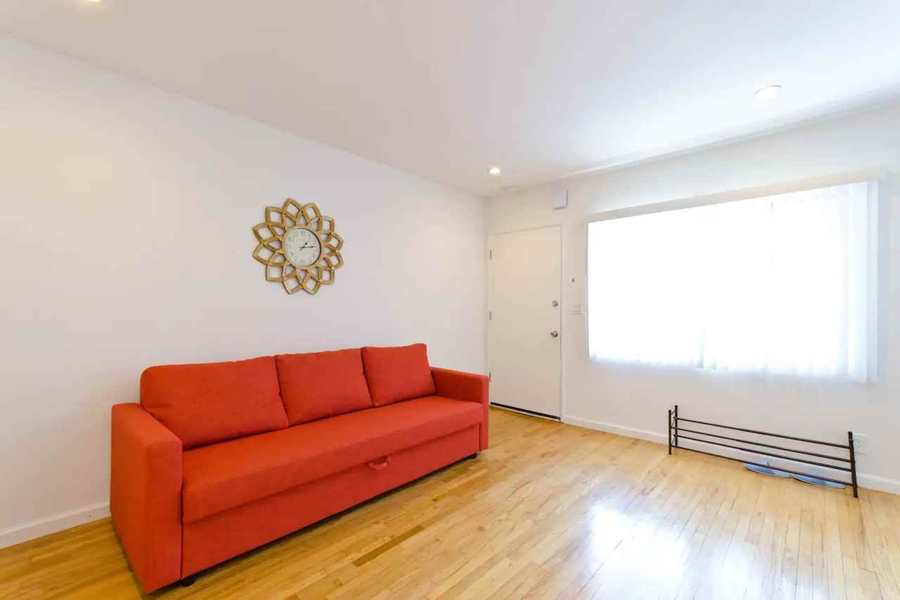 1811 Ivar Avenue #QW - Photo 6 of 19