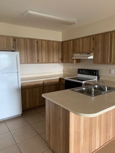 821 Ne 8th St #D - Photo 3 of 18