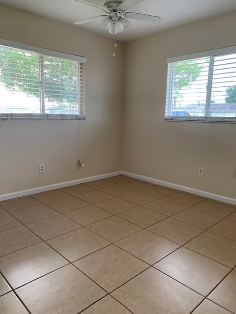 821 Ne 8th St #D - Photo 4 of 18