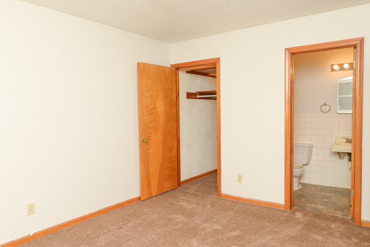 201 Ash Street - 3 #3 - Photo 3 of 10