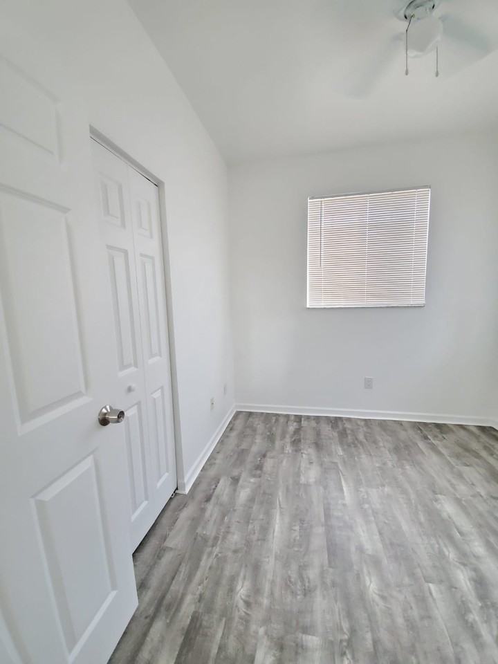 1945 Marsh Harbor Dr #1 - Photo 4 of 32