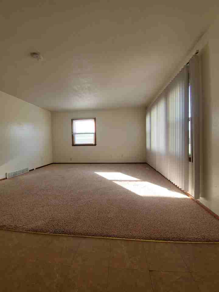 2719 O Ave Nw #2719 - Photo 3 of 11