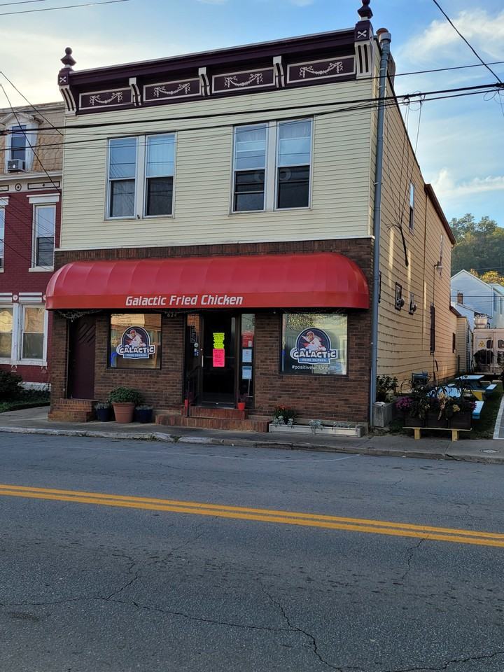 624 6th Ave #2 - Photo 3 of 26