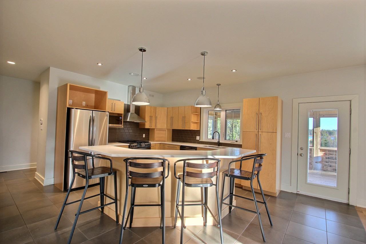 120 Rue Du Portage 1, Memramcook, NB E4K 3Y3 4 Bedroom Apartment for