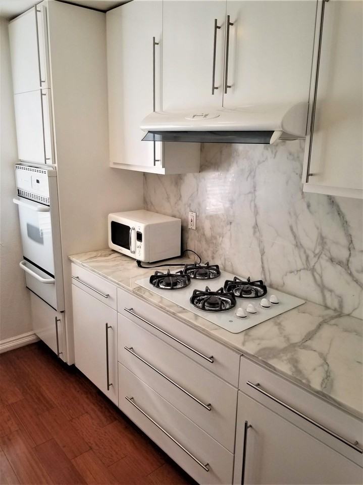 156 S Oak Knoll Ave #209 - Photo 2 of 18