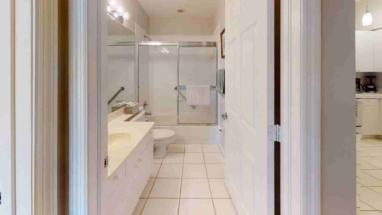 529 529 Windsor SquareUnit 101 #101 - Photo 7 of 13