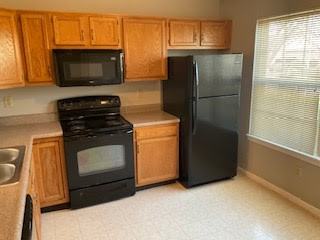 1465 Kincannon Ln #1 - Photo 3 of 10